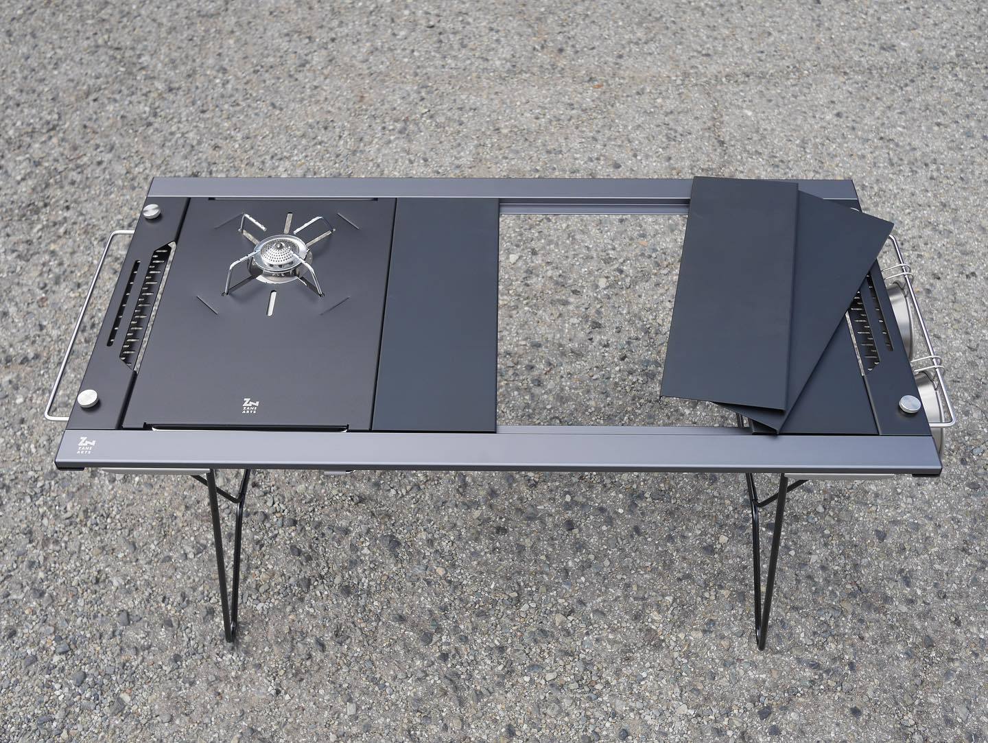 ZANE ARTS TOAD TABLE GARAGE CAMP 